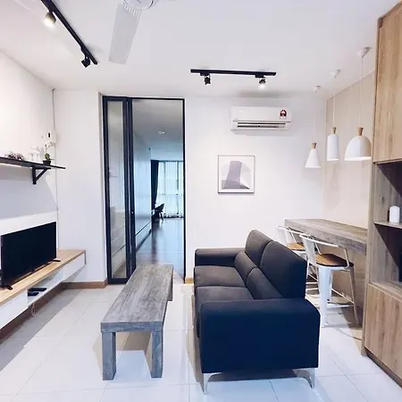 Promo Connected Train 1 Bedroom Above Mall - 5